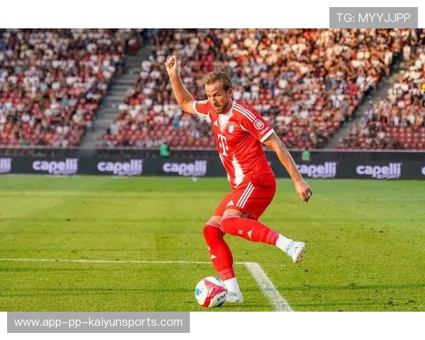 巴萨险胜拜仁,奥雷拉纳执教首战惊喜不断 巴萨险胜拜仁,奥雷拉纳执教首战惊喜不断